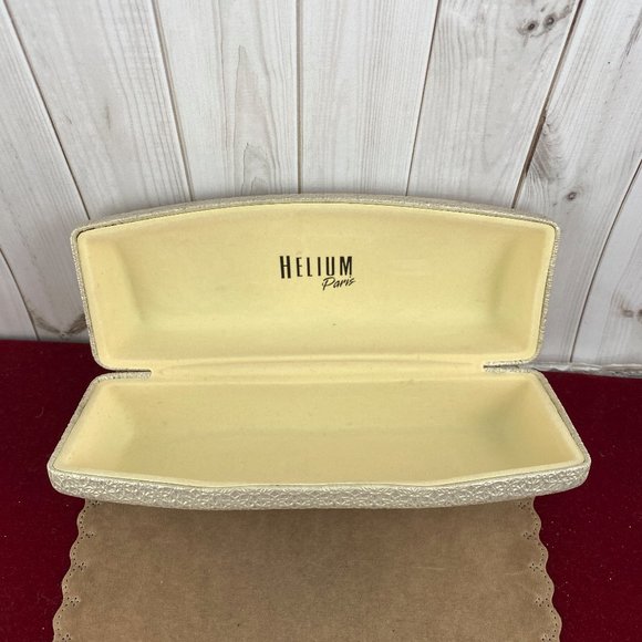 Helium Paris Ivory-Golden Clam Shell Eyeglasses Case - Picture 3 of 6